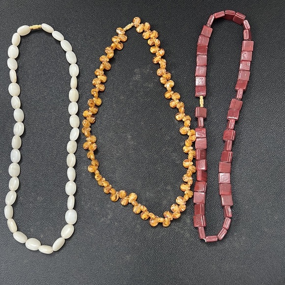 Handmade Necklace shell-stone (light brown zigzag + Ivory + brown square bead) - Picture 8 of 12